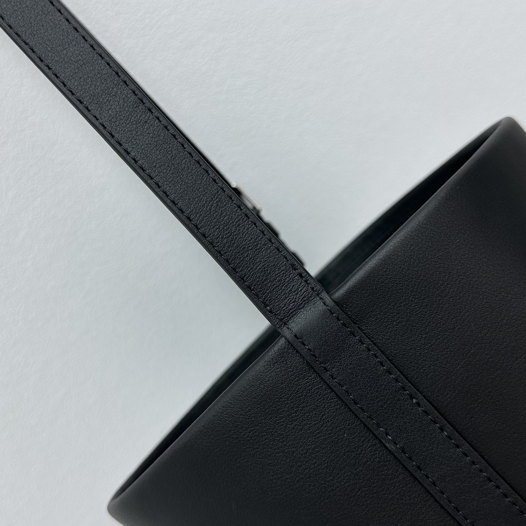 The Row Park Tote-28*16*17CM