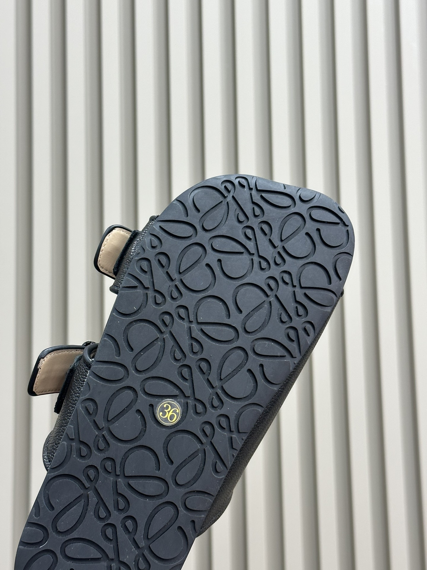 Lowee Sandals