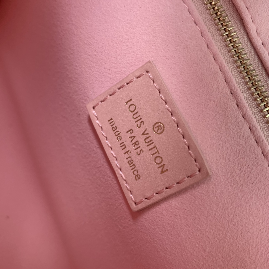 l0*is V*t0n onthego handbag-25*19*11.5 cm