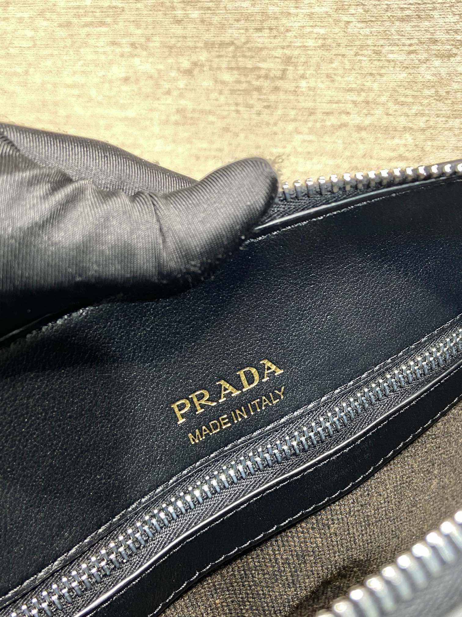Pra*a 2vh177 messenger bag-30*27.5*14cm