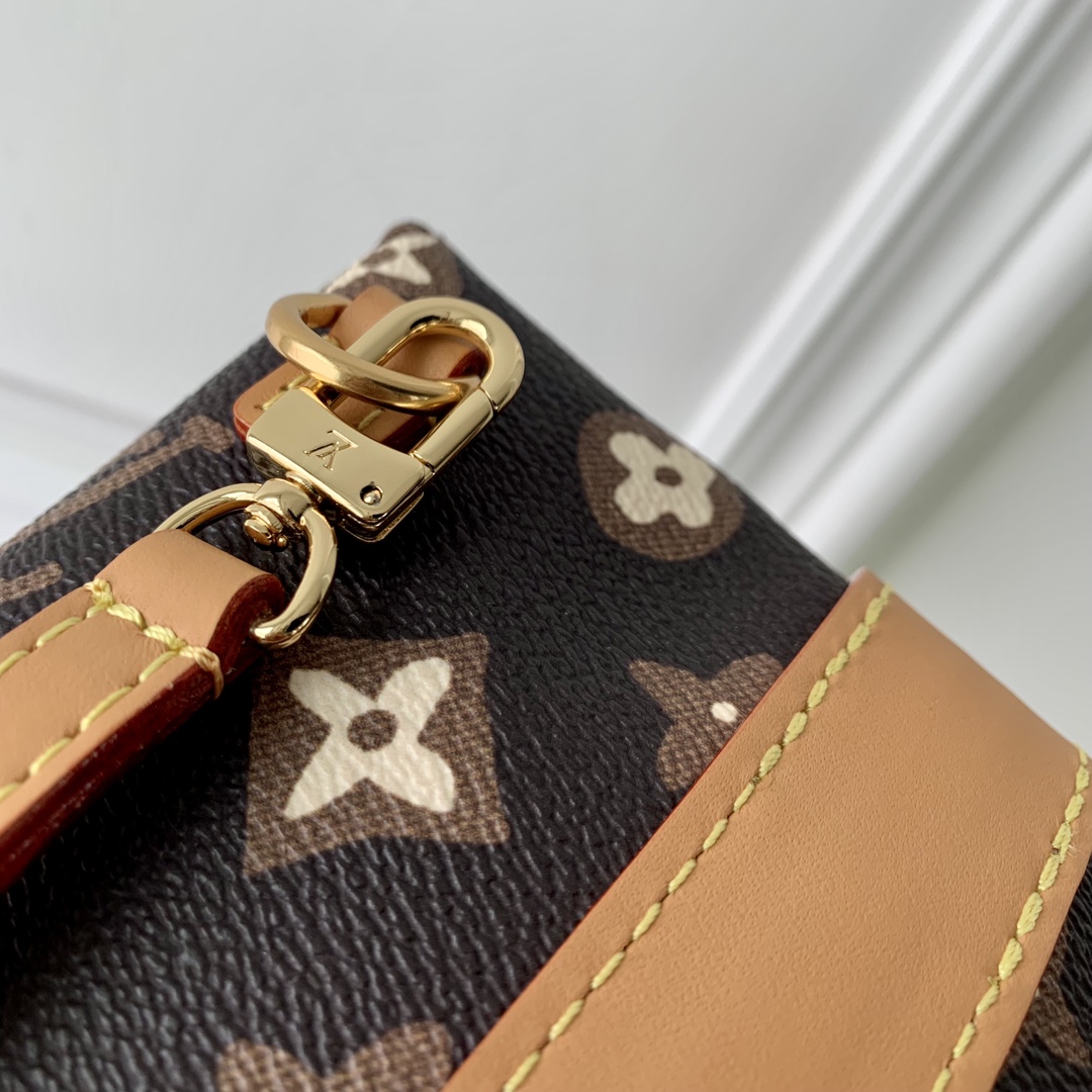 l0*is V*t0n crossbody bag-12.5 x 18 x 8.5cm