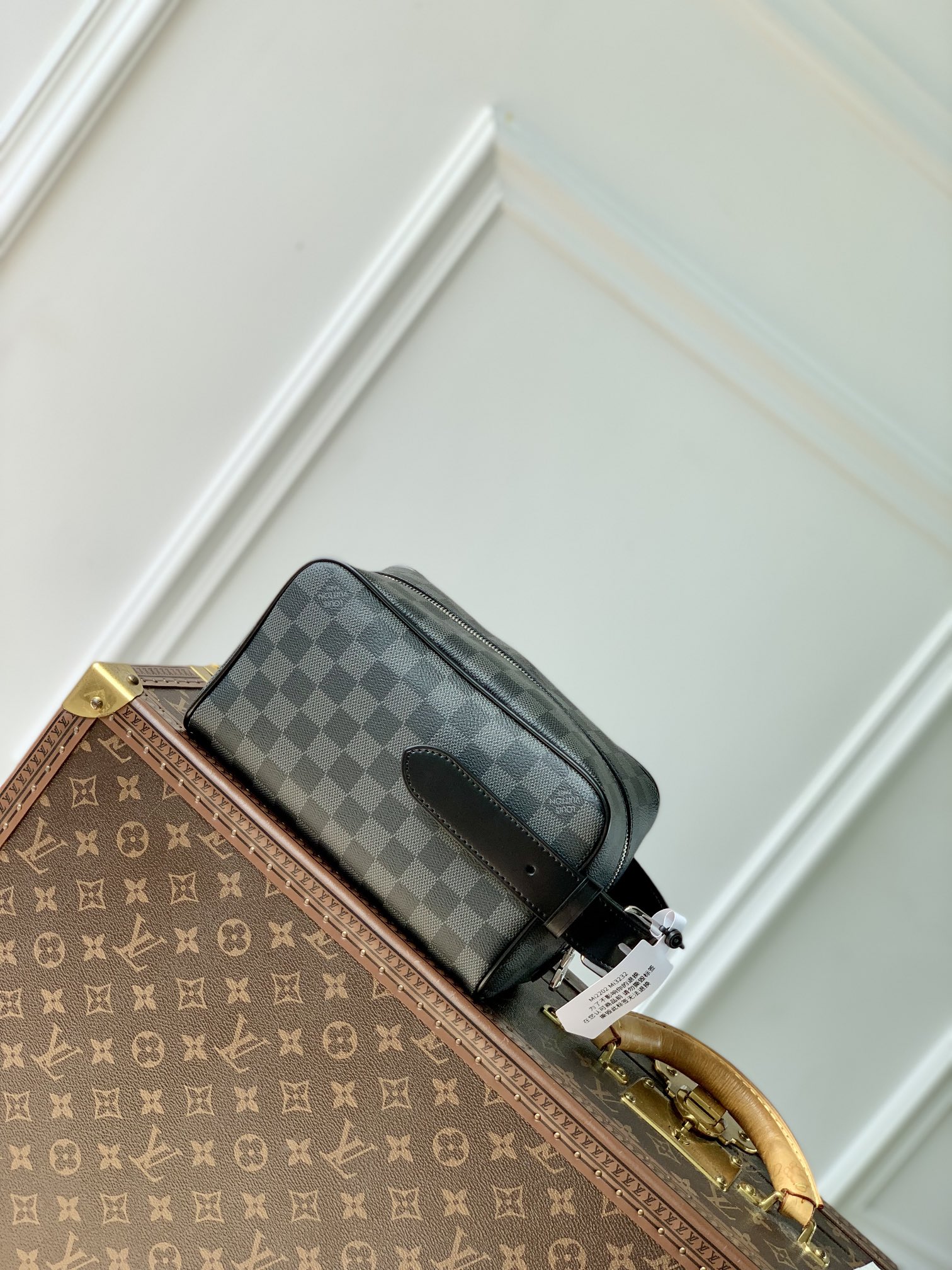 l0*is V*t0n locker dopp kit pouch -23 x 13 x 12cm