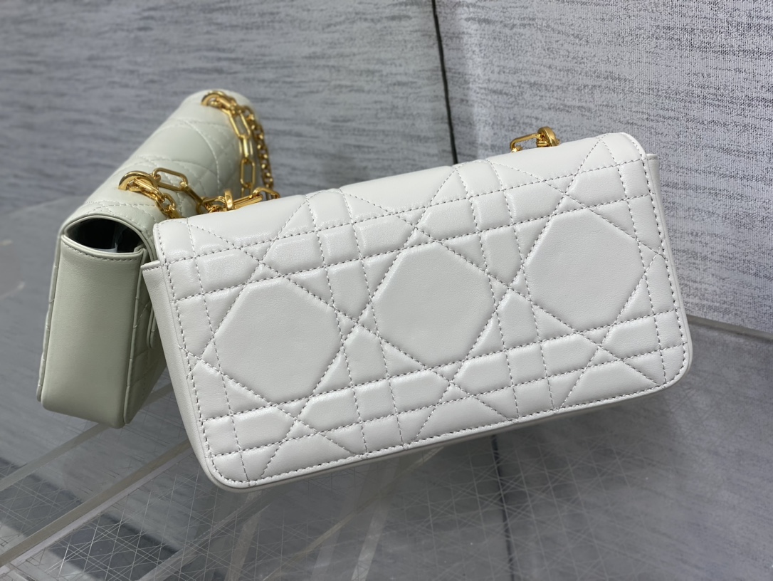 D*or miss carro bag-22*12.5*4cm