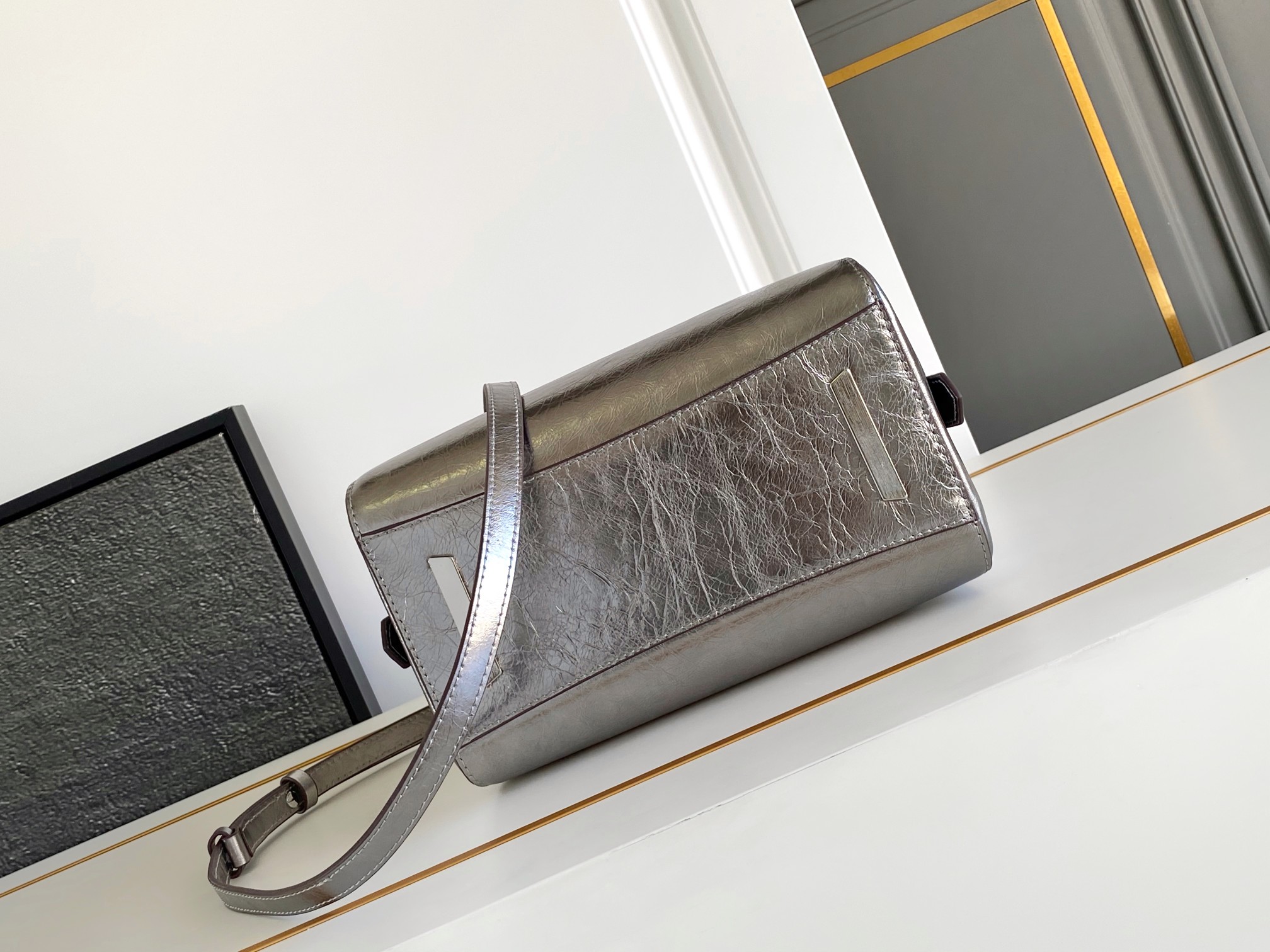 Givenchy Anyigona Cube Tote-13*19*22CM