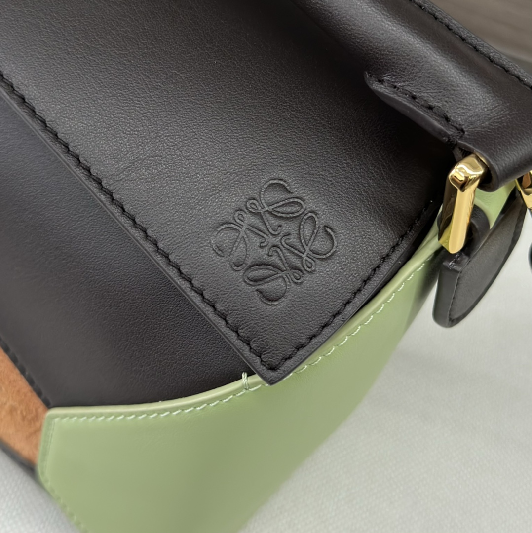 L0ew* puzzle bag-24*10.5*16cm