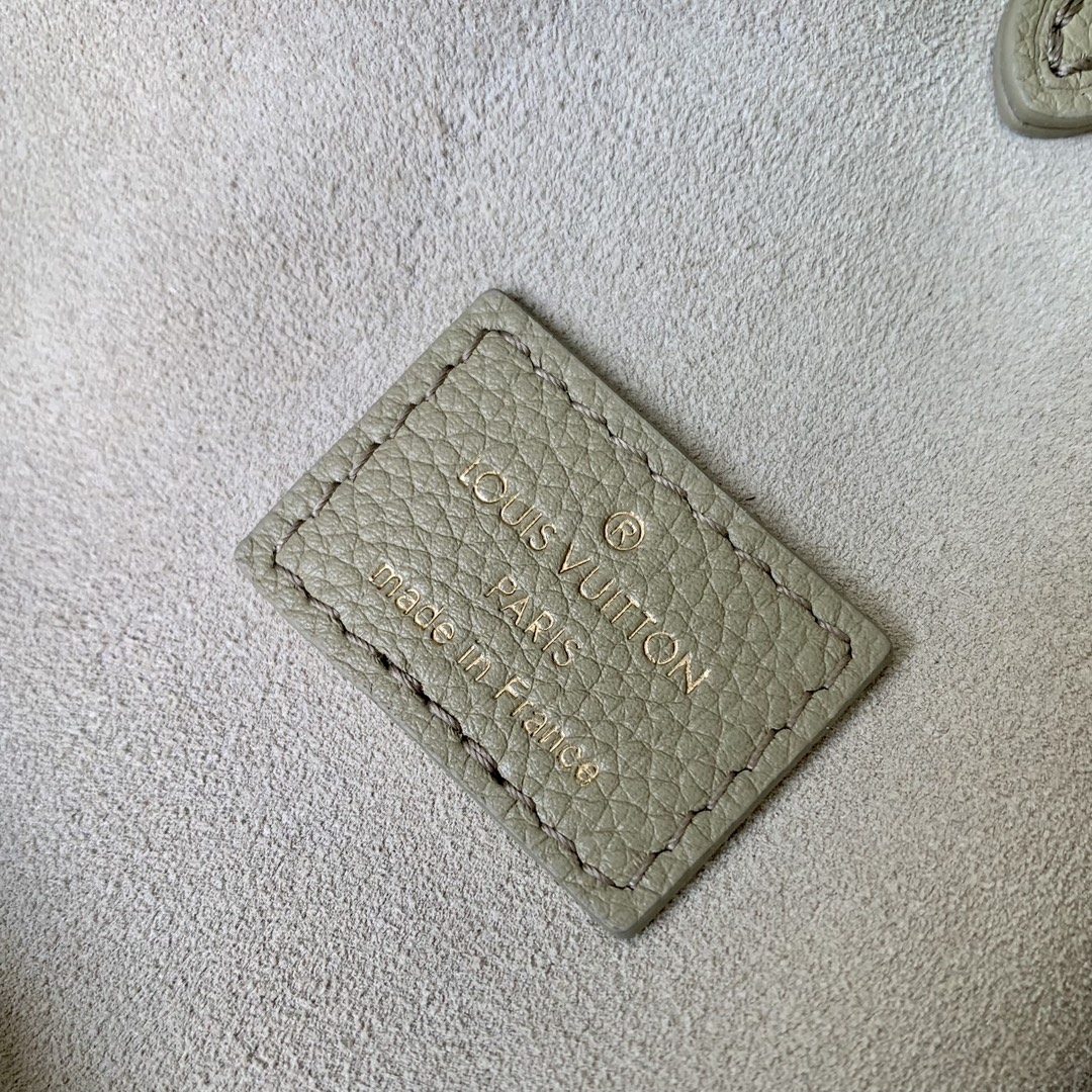 Louis Vuitton Low Key Hobo-M24856-31 x 35 x 18CM