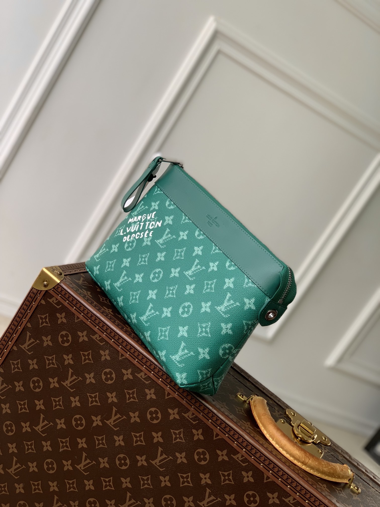 Louis Vuitton Pochette Voyage Souple Pouch-M83568-32 x 21 x 8CM