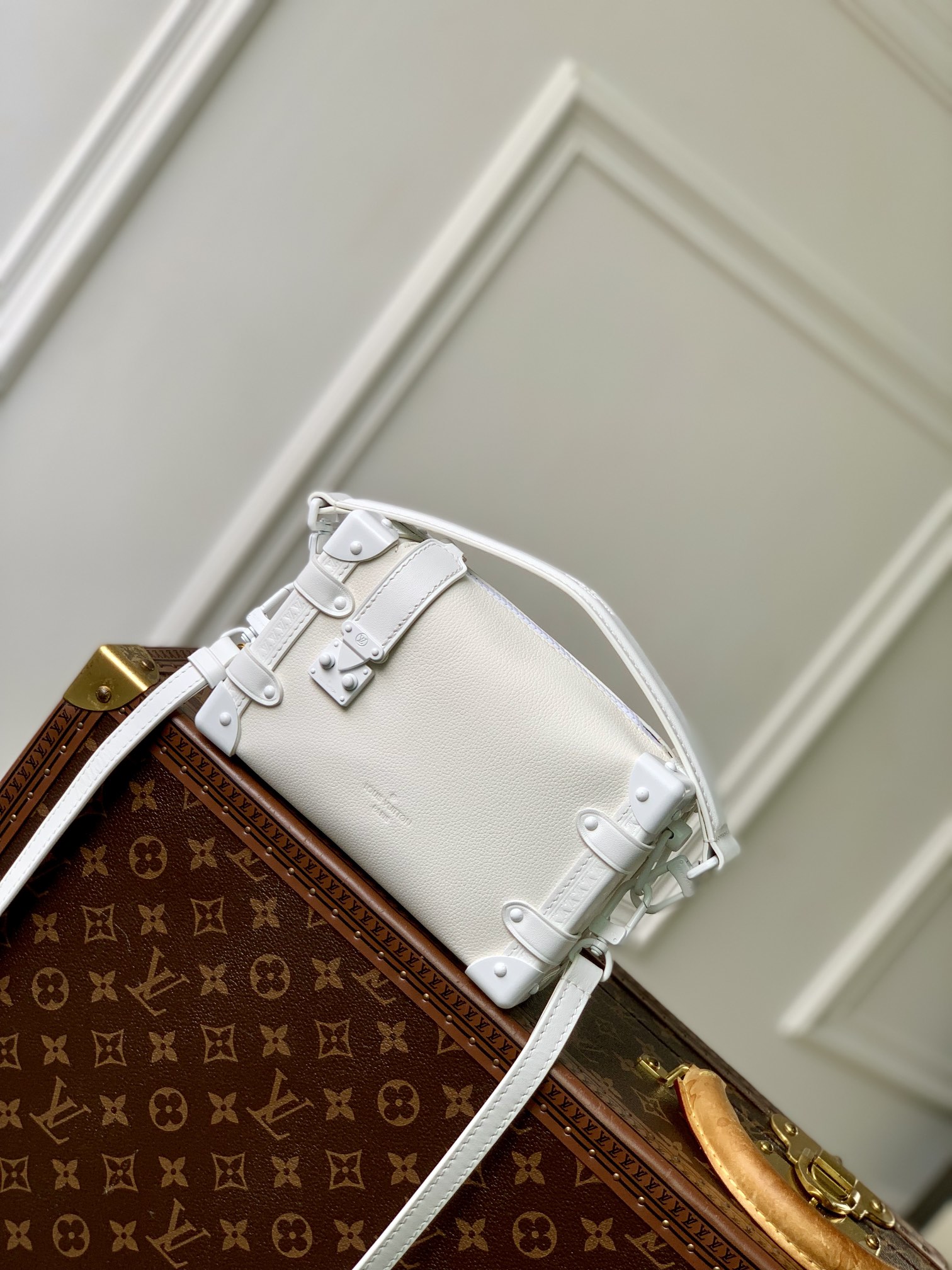 Louis Vuitton Side Trunk -M46815-18×12.5×8CM