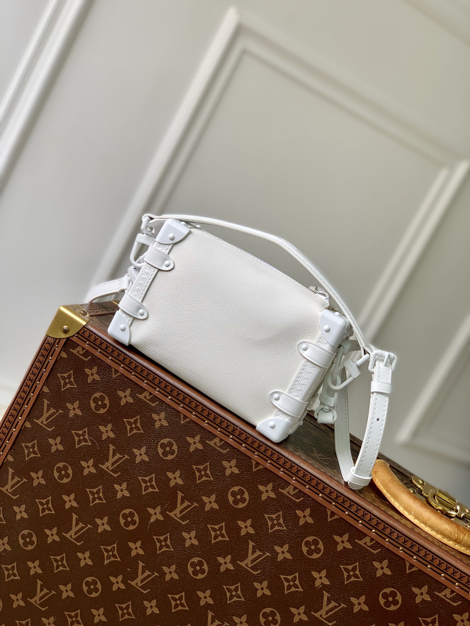 Louis Vuitton Side Trunk -M46815-18×12.5×8CM