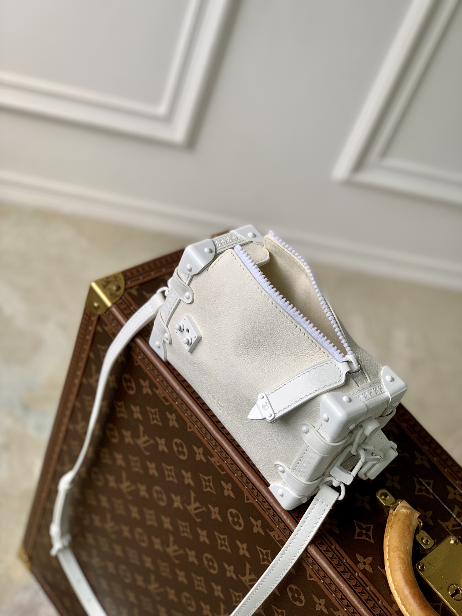 Louis Vuitton Side Trunk -M46815-18×12.5×8CM