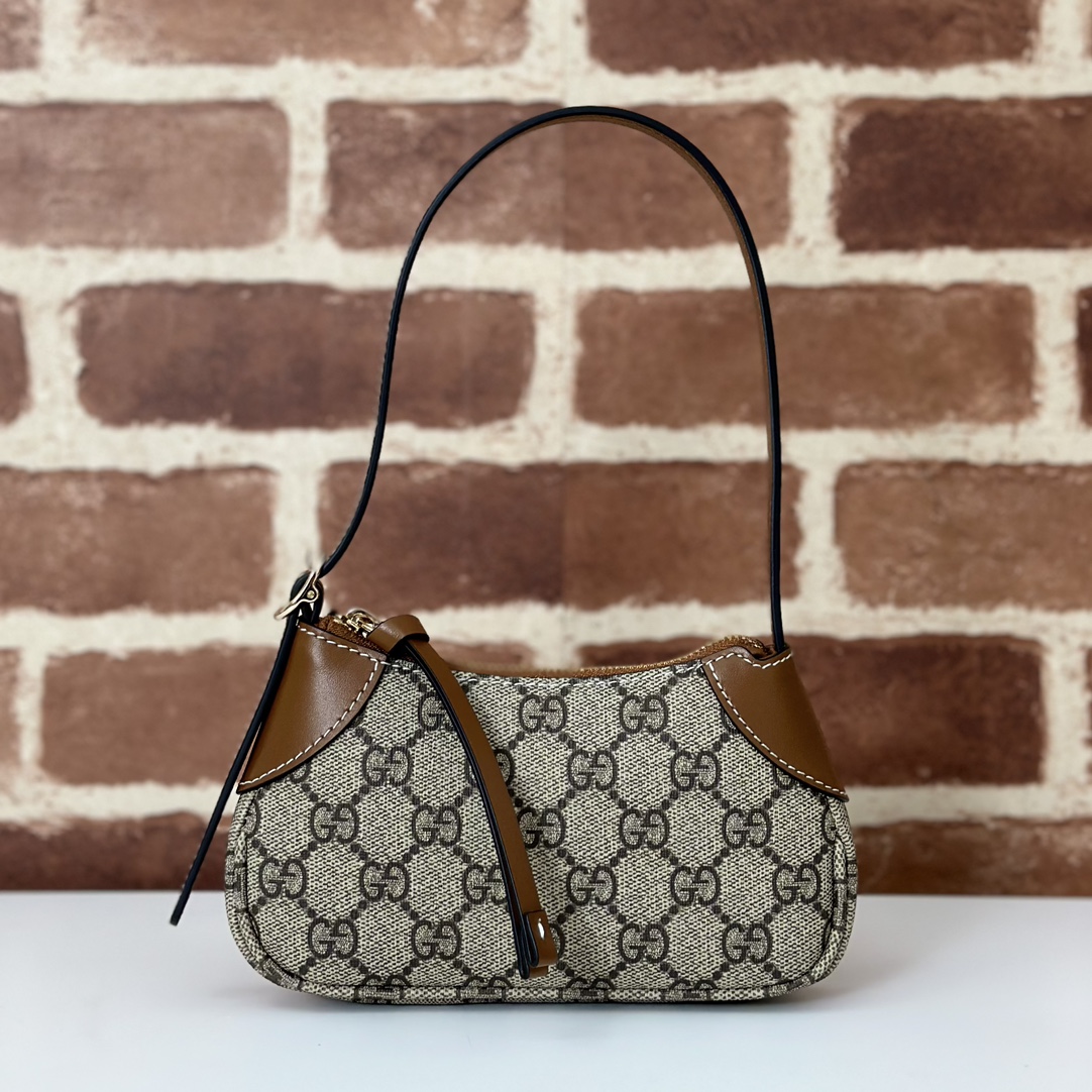 Gucci GG Emblem Super Mini Shoulder Bag-23*13*2CM