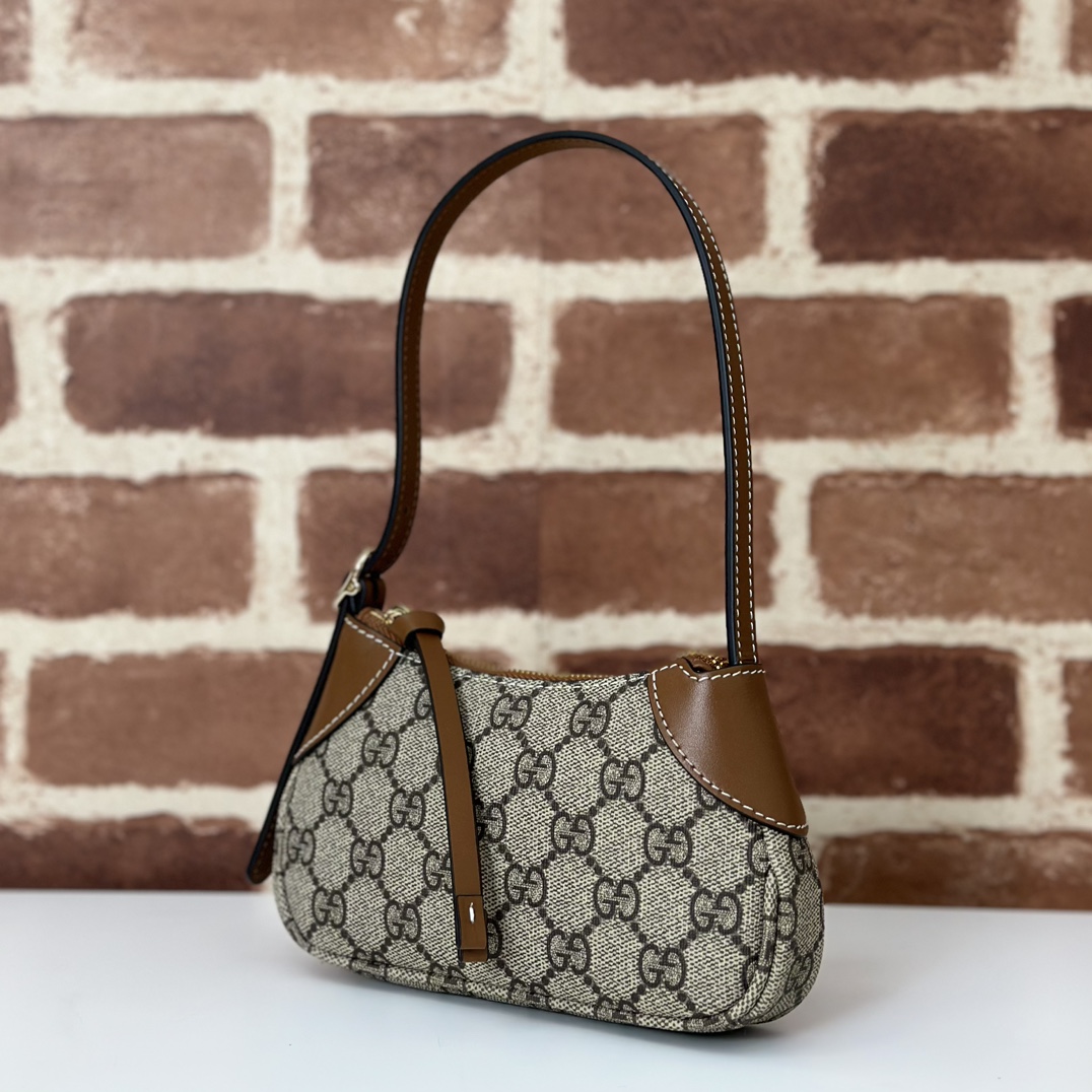 Gucci GG Emblem Super Mini Shoulder Bag-23*13*2CM