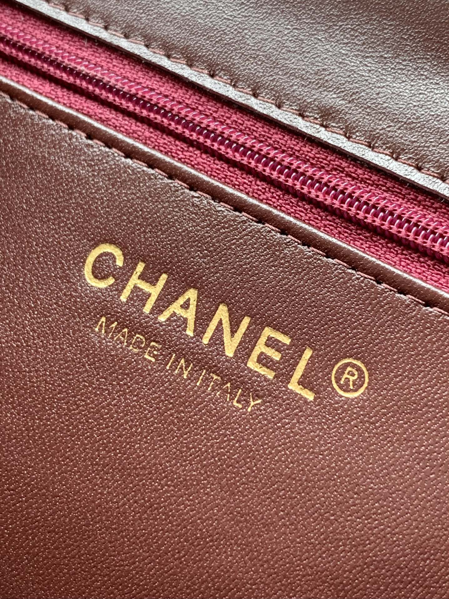 Ch@nel Flap Bag- 19‘5x 28x 7CM