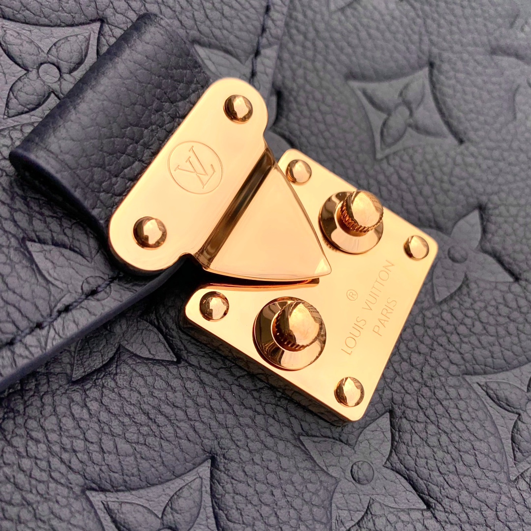 Louis Vuitton Pochette Metis Handbags-25*19*7CM