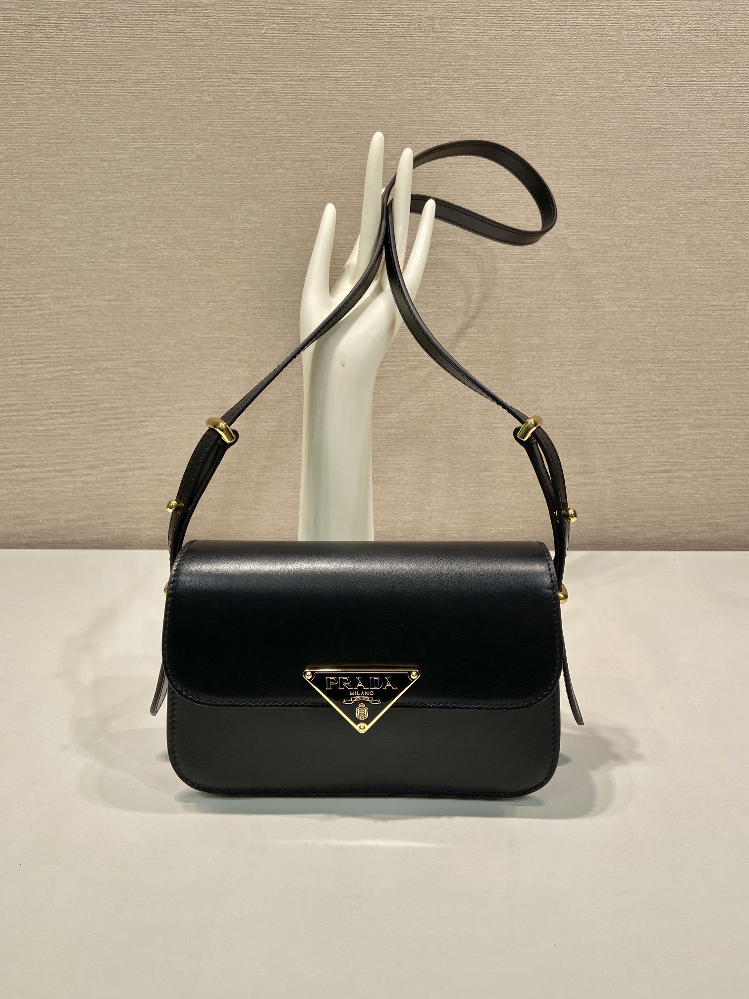 Prada Leather Shoulder Bag-1BD366-22*14*6CM