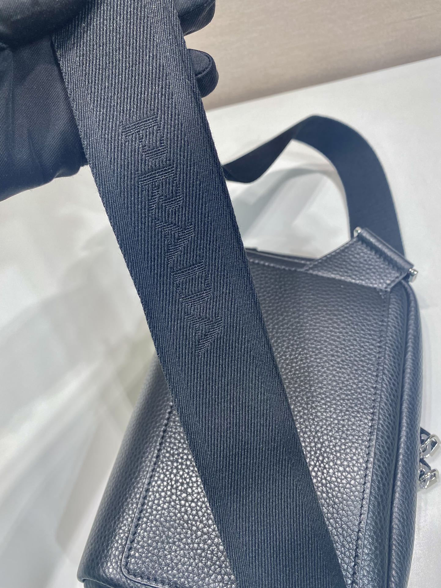 Prada Prada Leather Shoulder Bag-2VH181-24*16.5*7CM