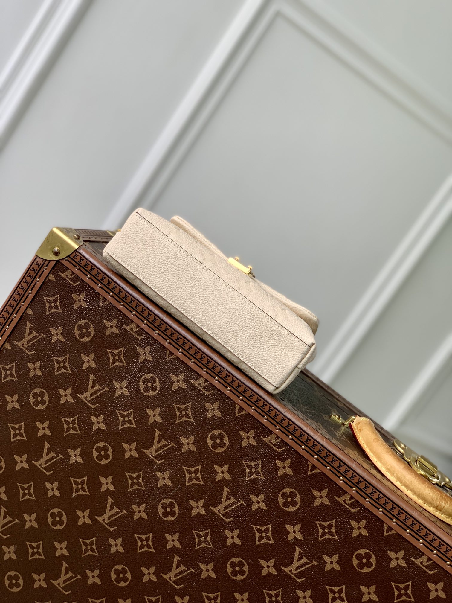 Louis Vuitton Nano Madeleine Handbag-12.5 x 6 x 21CM