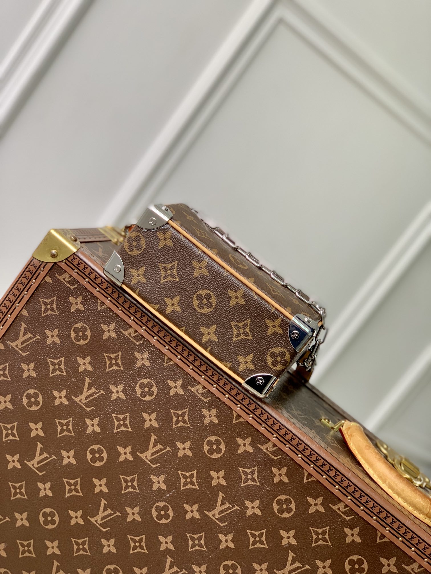 Louis Vuitton Mini Soft Trunk M25132-18.5 x13x8CM