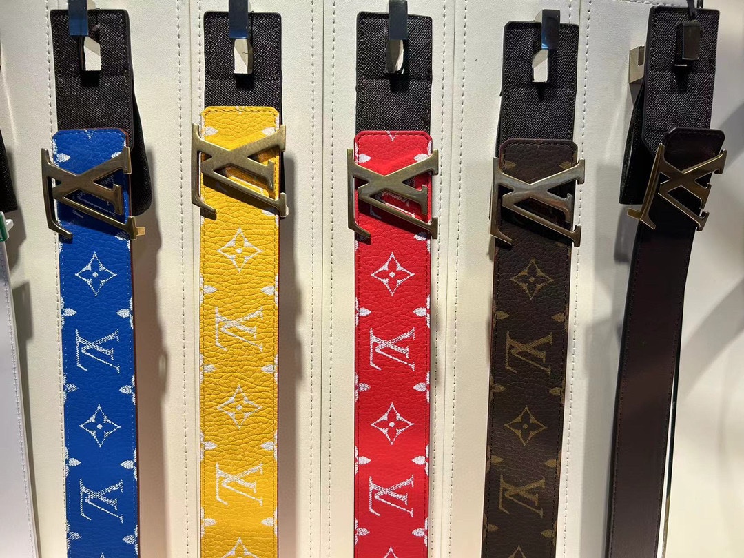 Louis Vuitton Men Belt-4CM