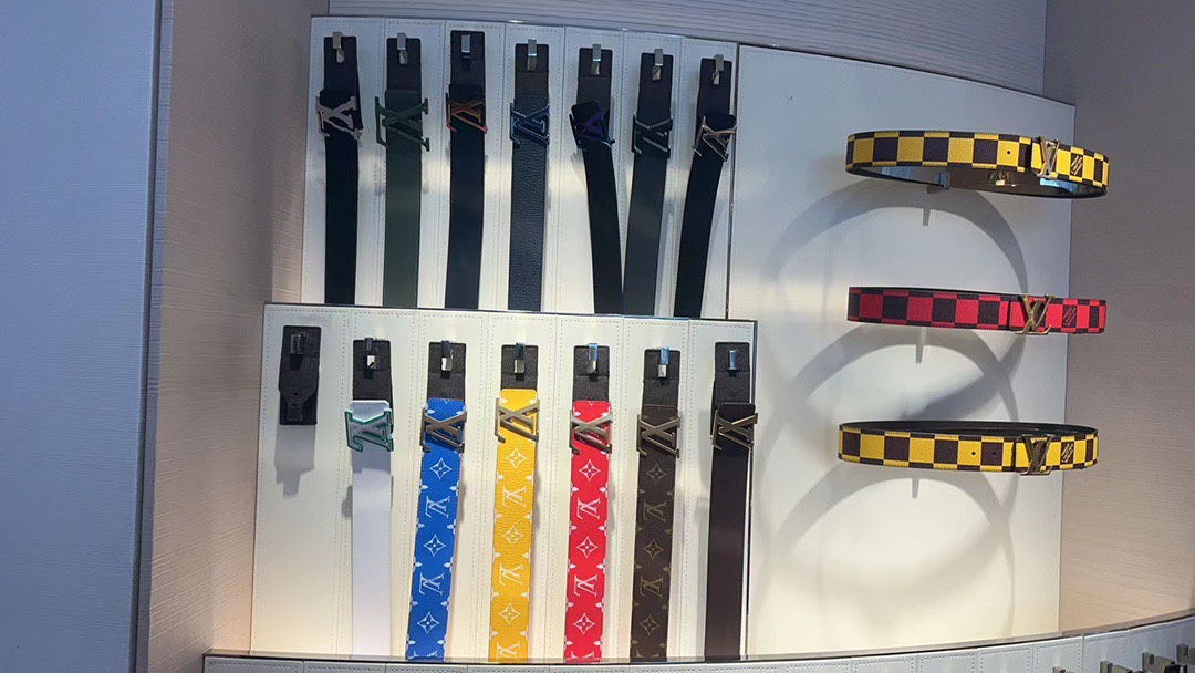 Louis Vuitton Men Belt-4CM