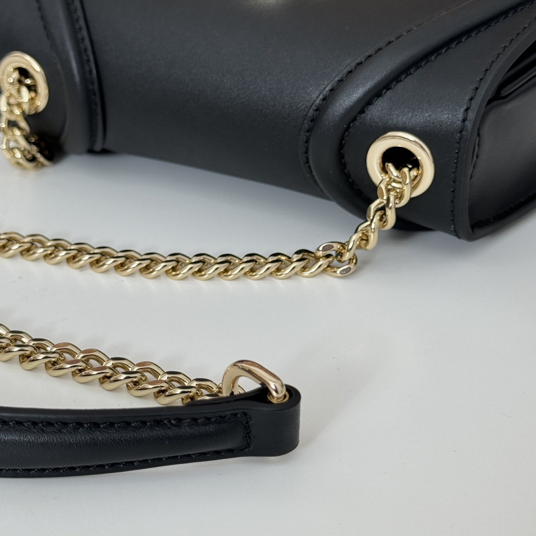 Gucci Blondie Top Handle Bag-21.5*11*8CM