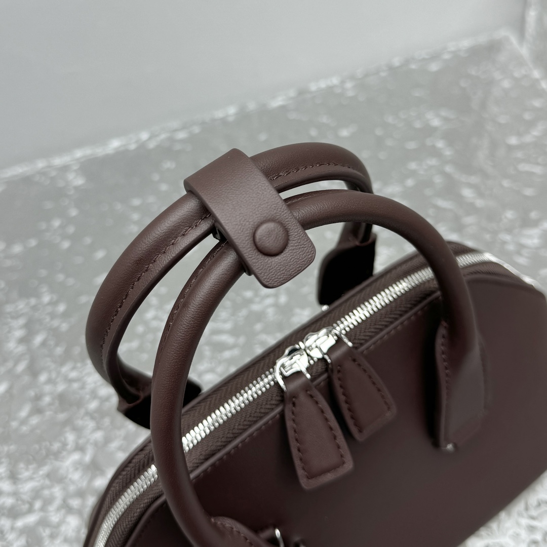 The Row Mini Devon Bag-24*12*16CM