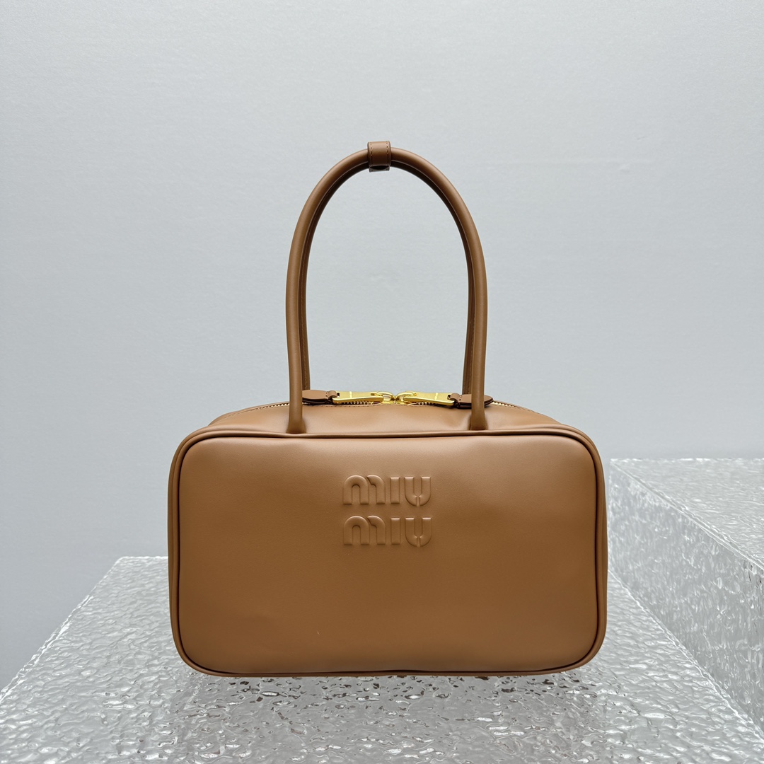 MiuMiu Women