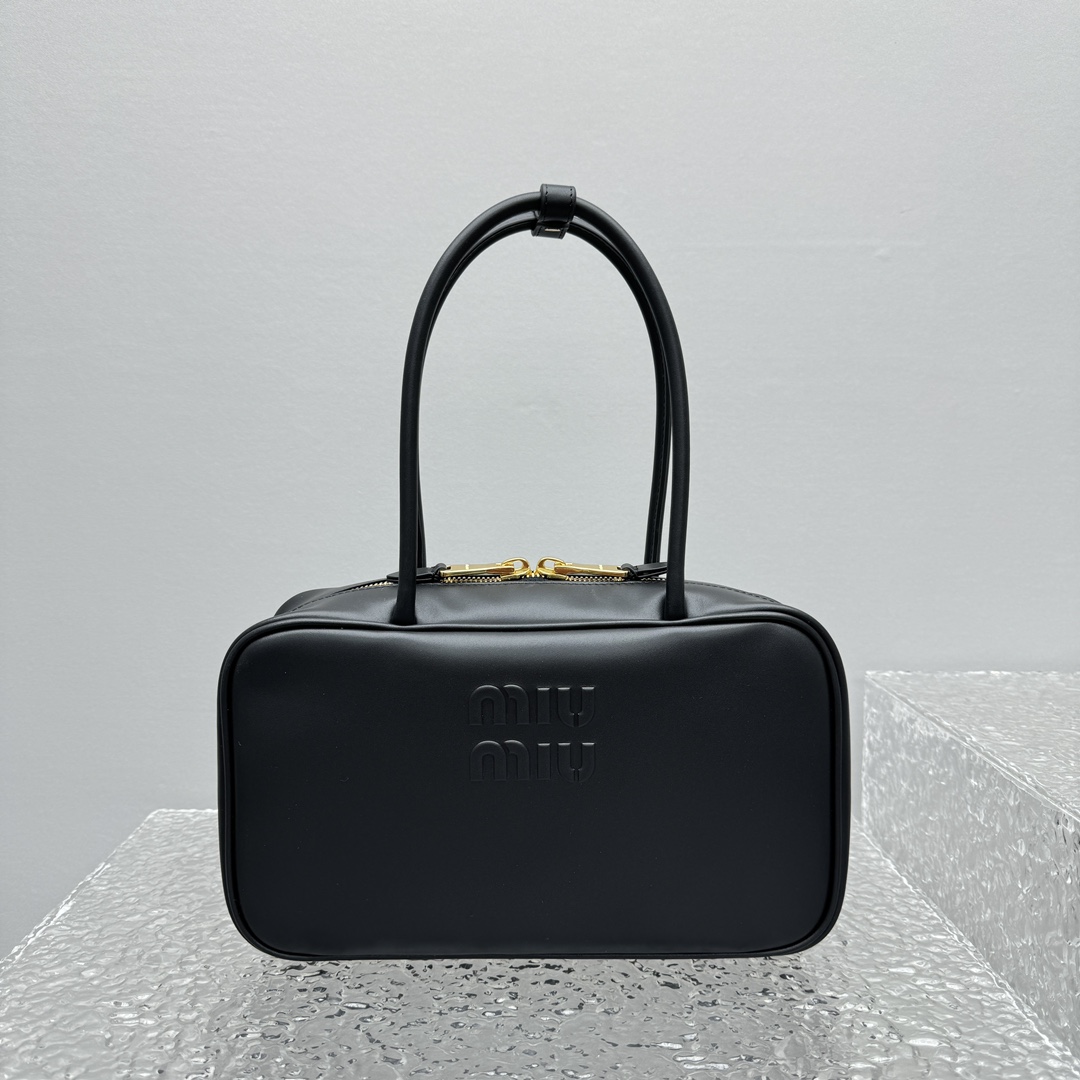 MiuMiu Women