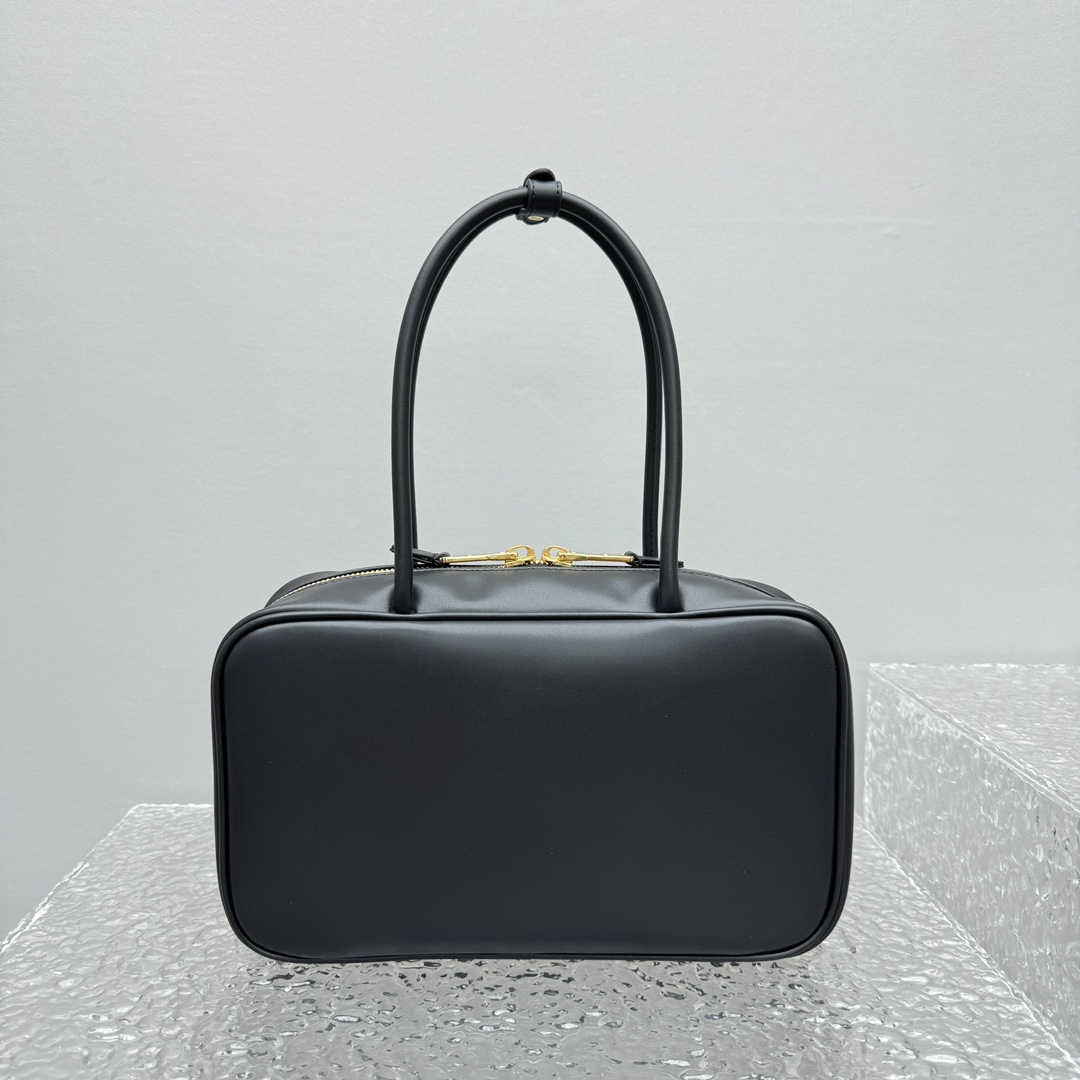 MiuMiu Women