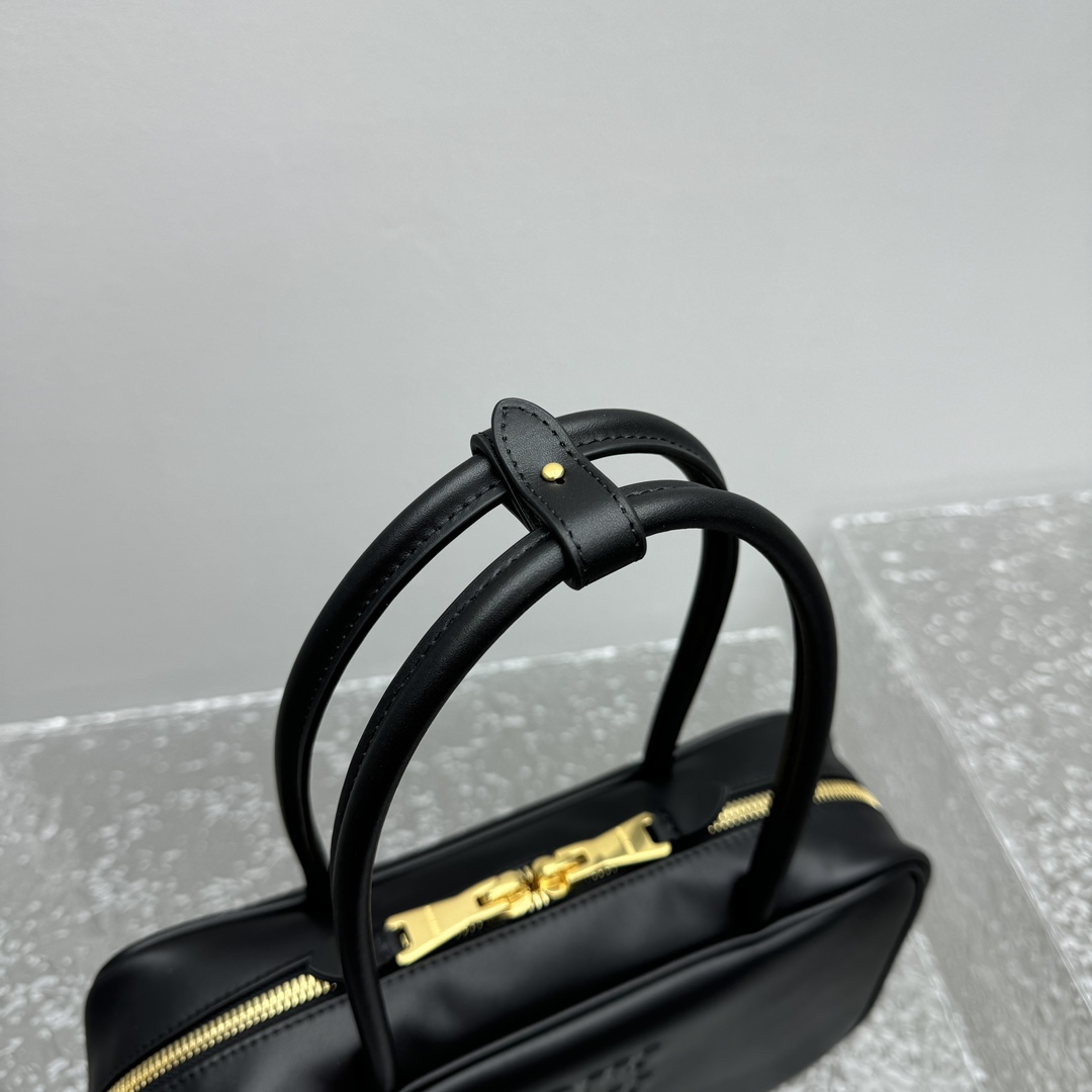 MiuMiu Women