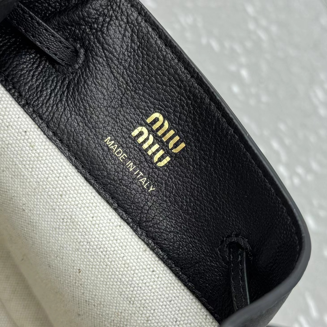 MiuMiu Nappa Bag -14*17*6CM