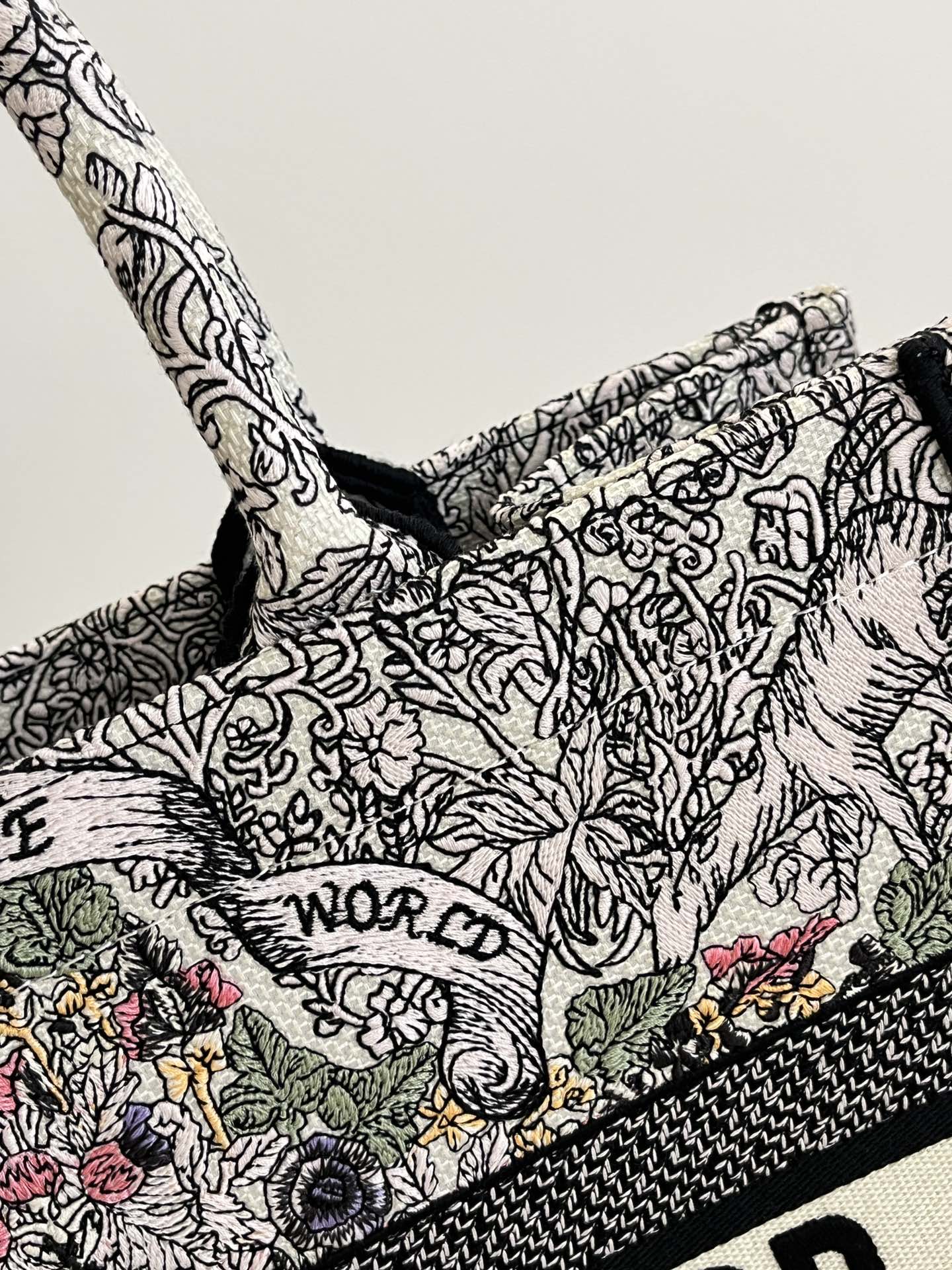 Diro Book Tote-36×16×27CM