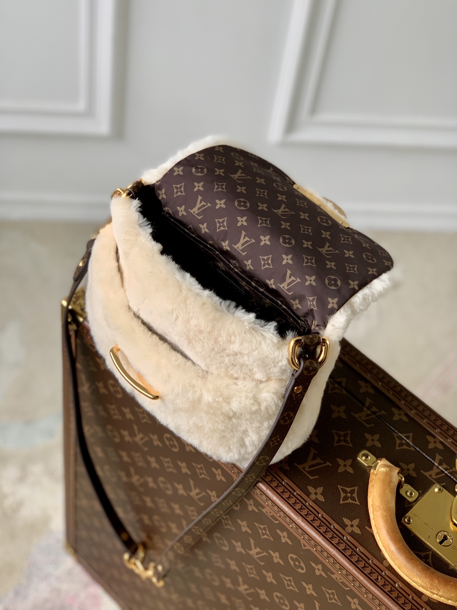 Louis VuittonSki Cozygram Sunset Bag-18 x 3 x 27CM