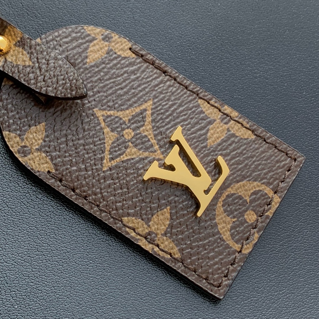 Louis Vuitton Nova MM Black Calf-M13140-20 x 9 x 31CM