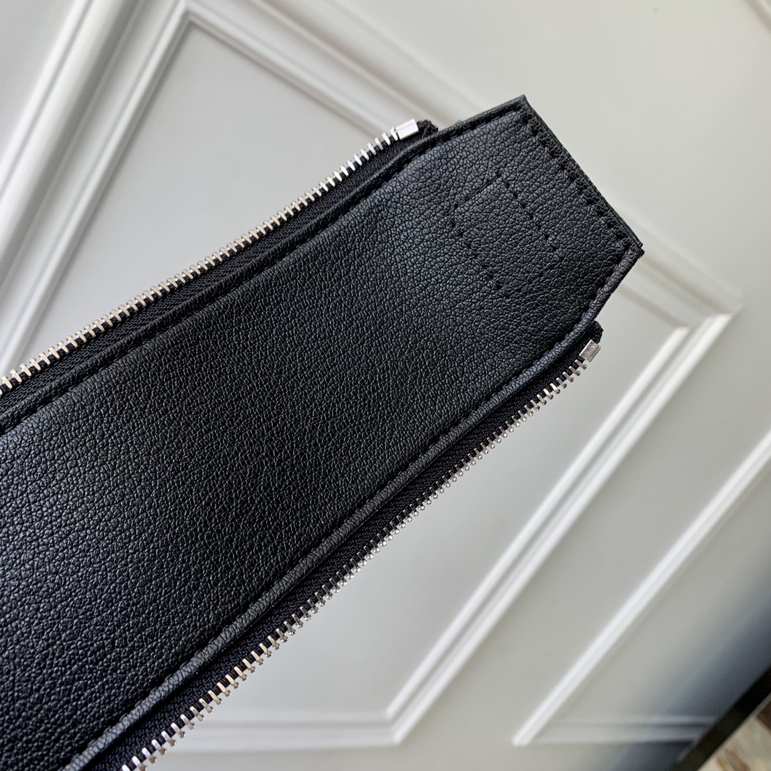 Louis Vuitton Toilet Pouch -28x16x13CM