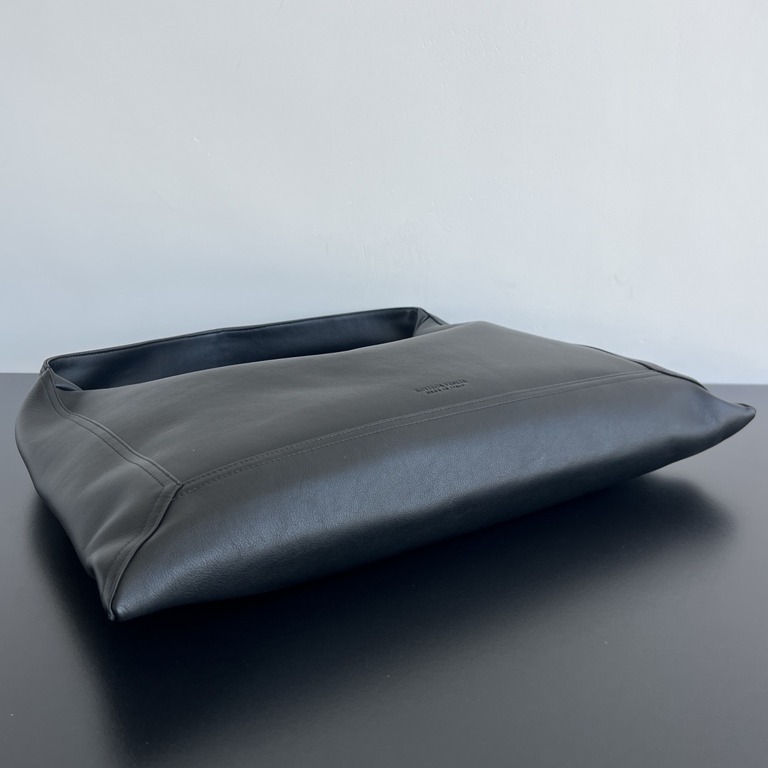 Bottega Veneta Shoulder Bag-54x24x13CM