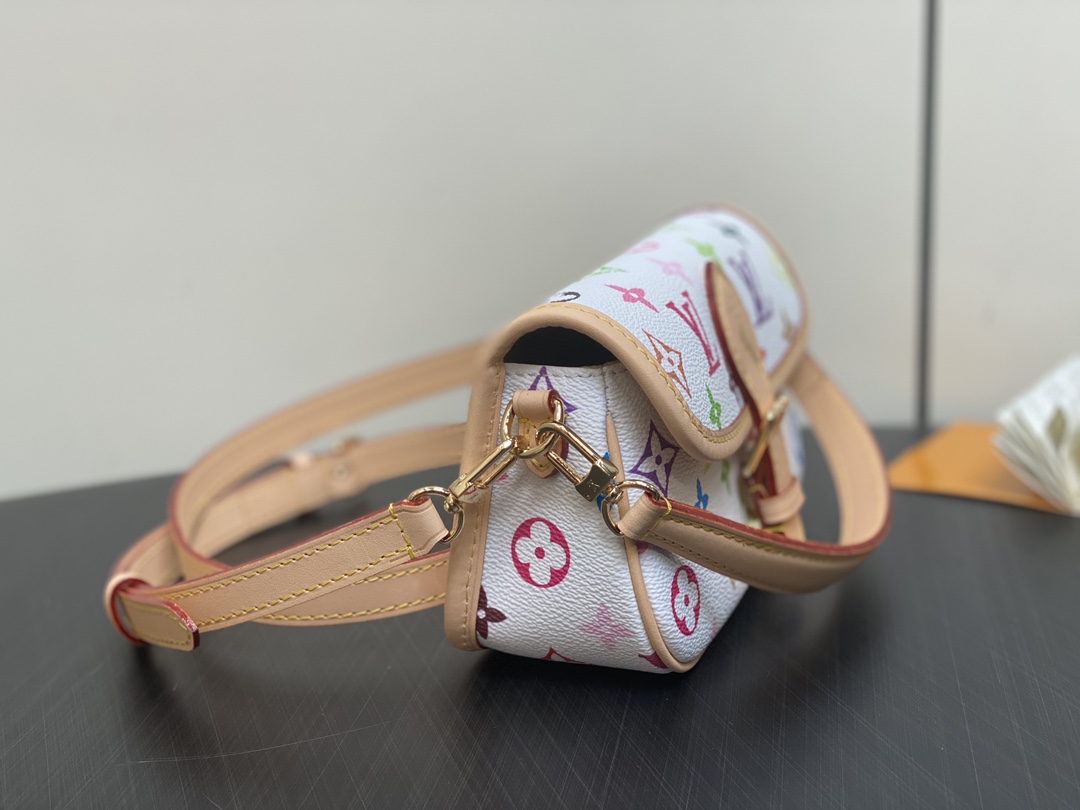 Louis Vuitton Diane Handbags-M46049-25*9*15CM