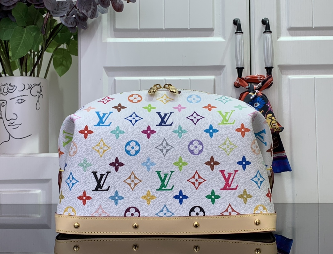 Louis Vuitton Pochette Cosmétique-27 x 18 x9CM