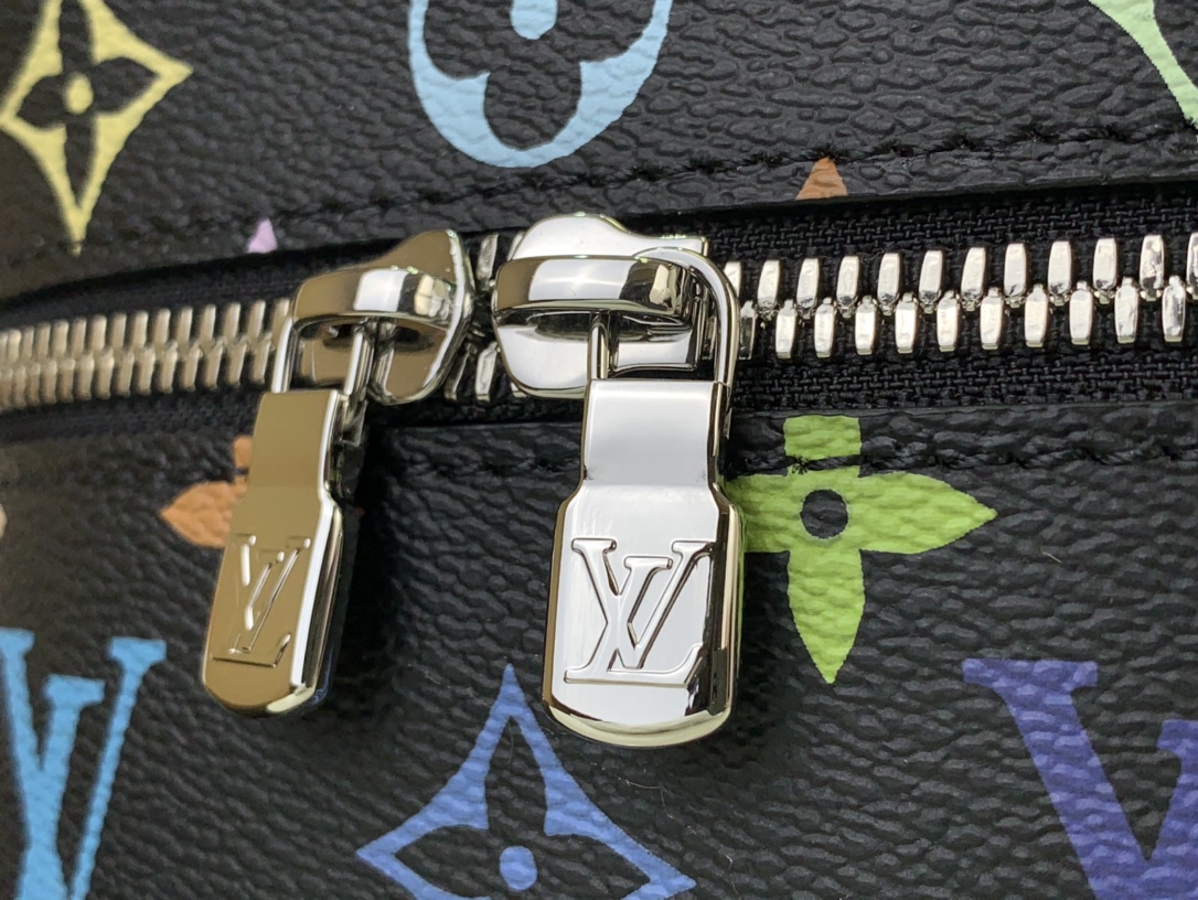Louis Vuitton Nice Cosmetic Bag