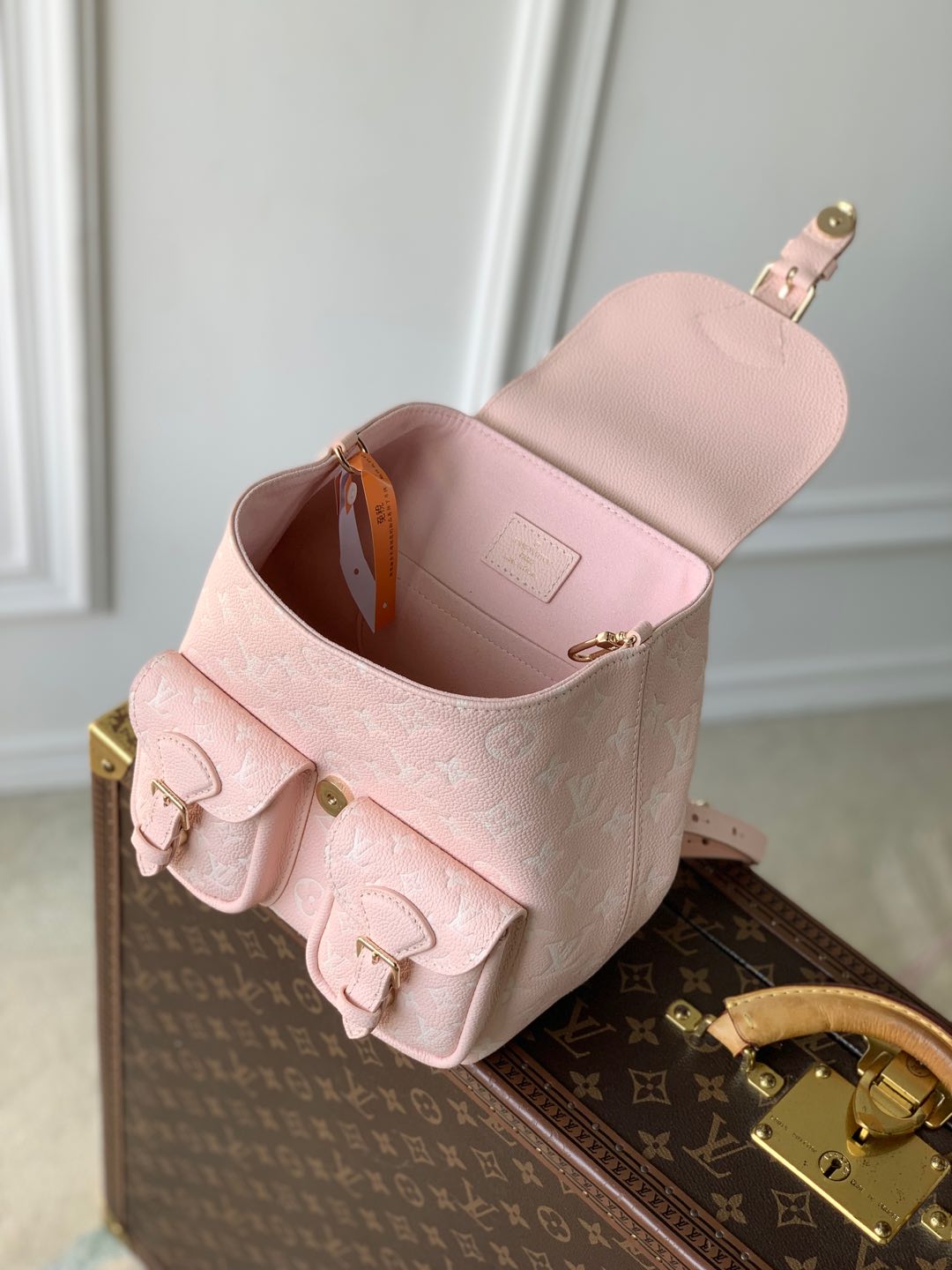 Louis Vuitton Milky Way Backup-M12987-22 x 14 x 20CM