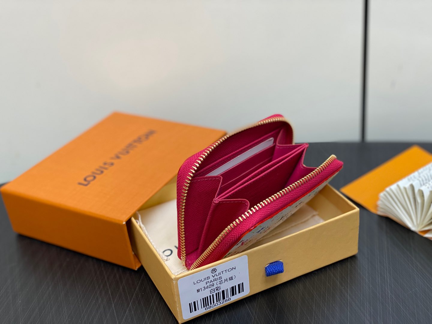 Louis Vuitton Zippy Wallet-11 x 8.5 x 2CM