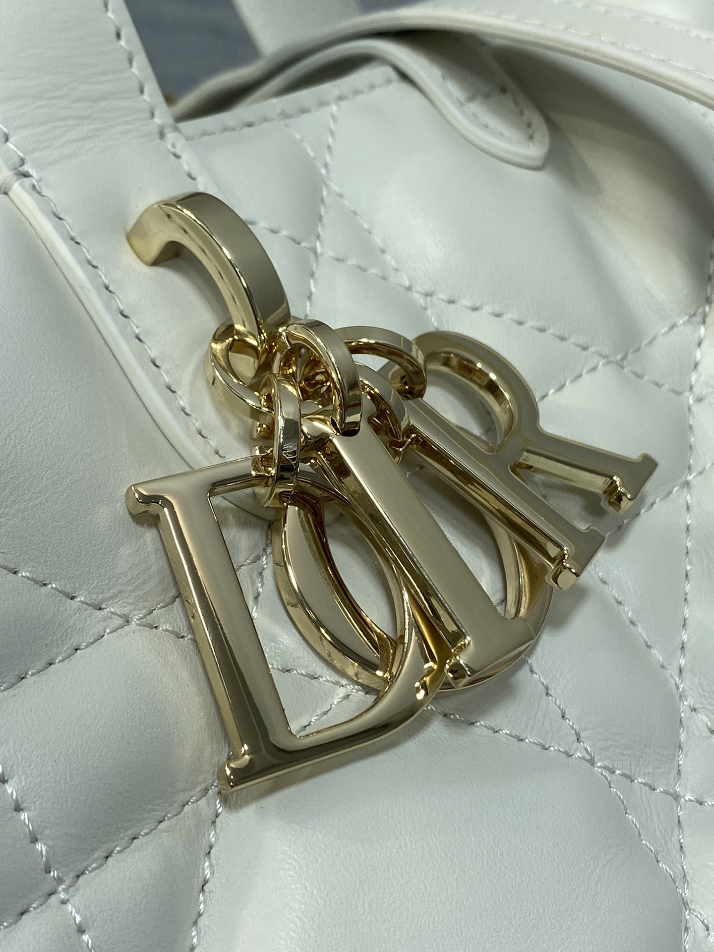 Diro Toujours Tote Bags-20*18.5*22CM