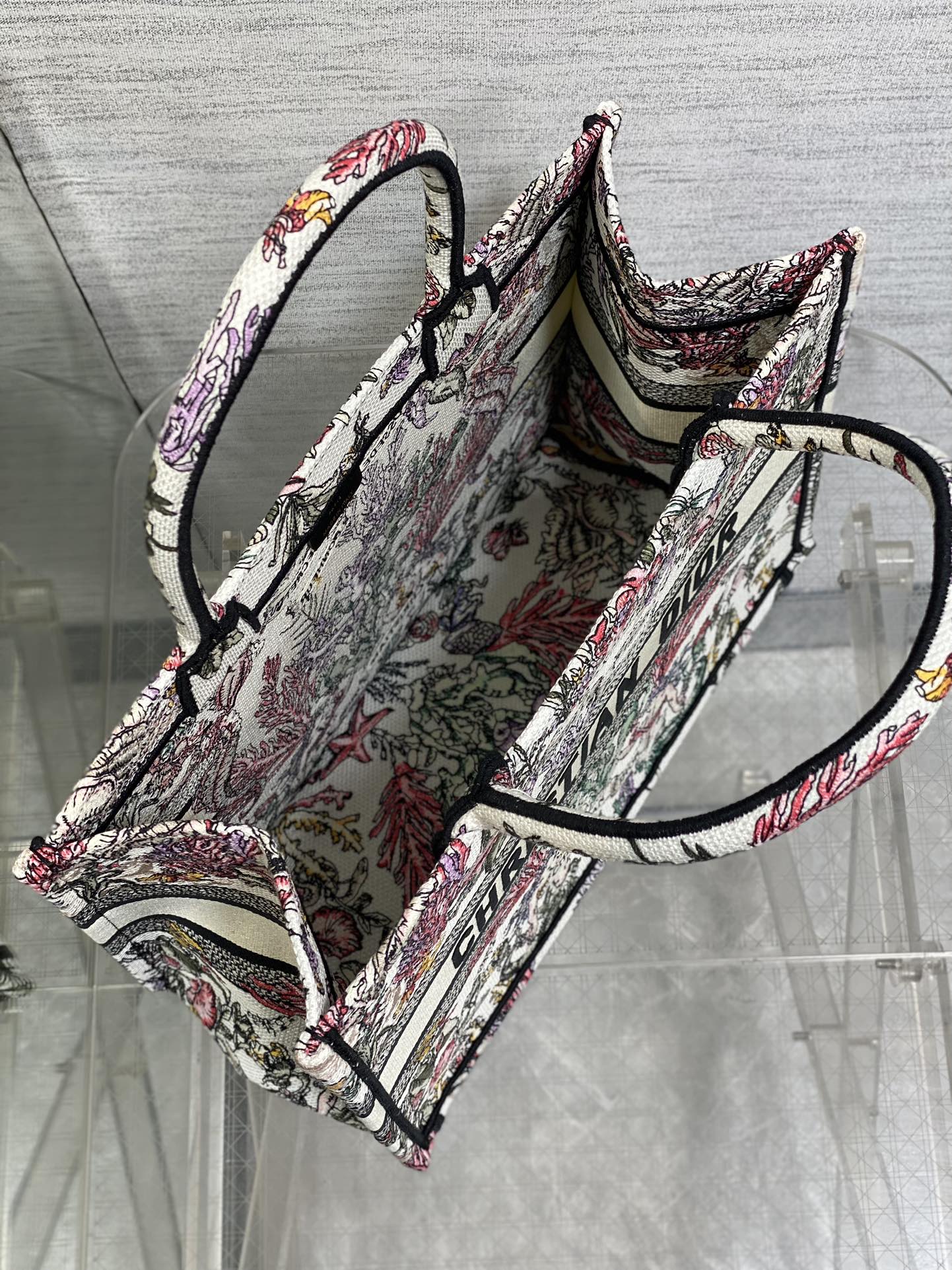 Diro Book Tote-36×16×27CM
