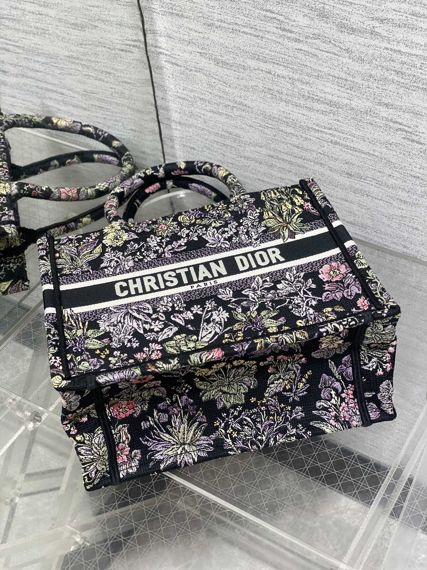 Diro Small Book Tote-26*8*22CM