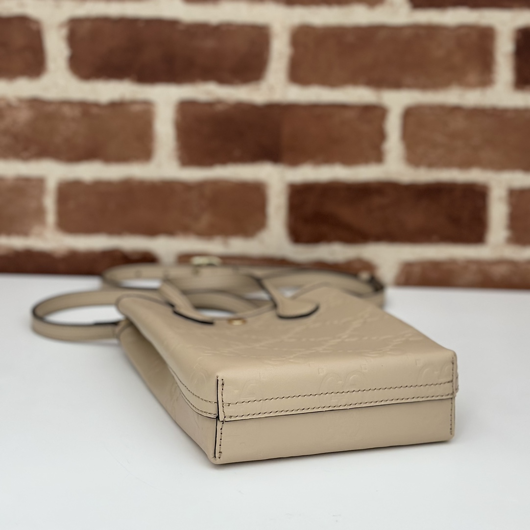 Gucci GG Super Mini Bag With Strap In Beige GG leather -20*13*2.5CM