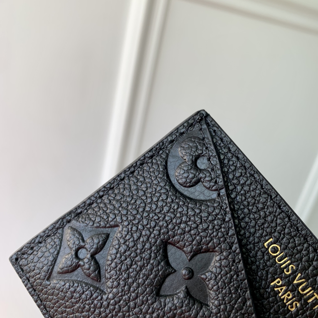 Louis Vuitton Criss-Cross Holder-10×7×0.25CM