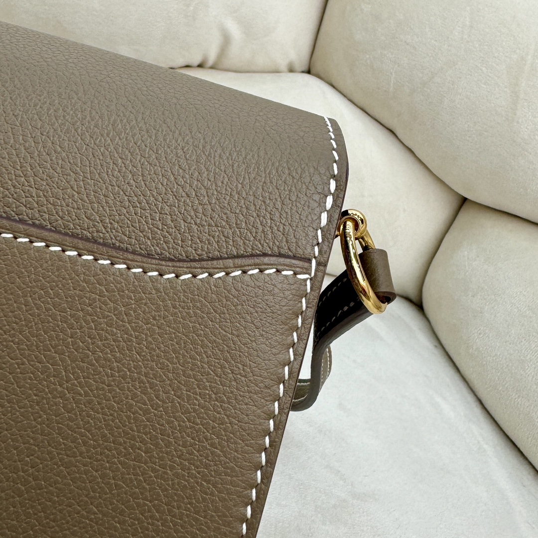 Hermes Roulis Bag