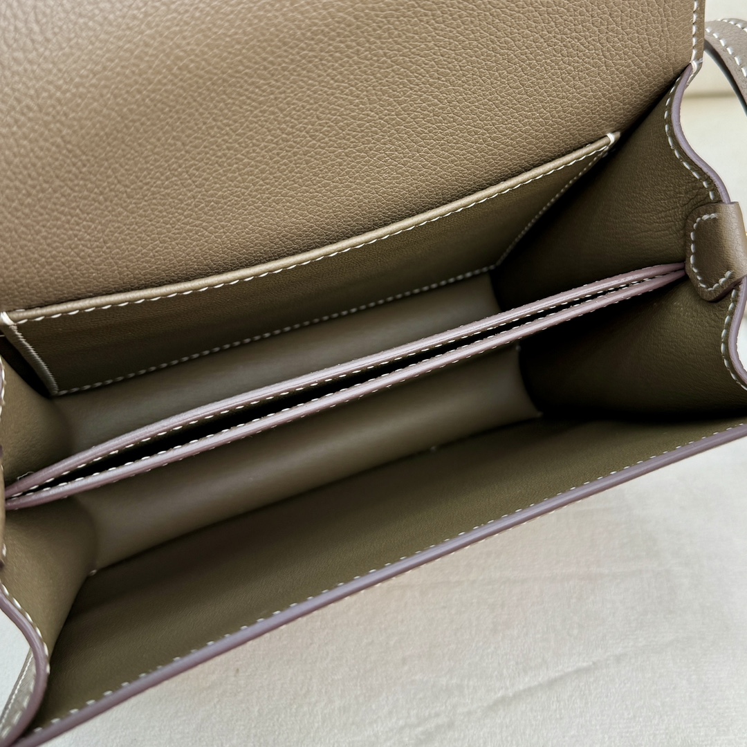 Hermes Roulis Bag