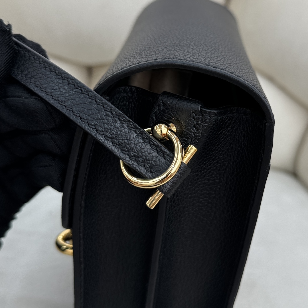 Hermes Roulis Bag