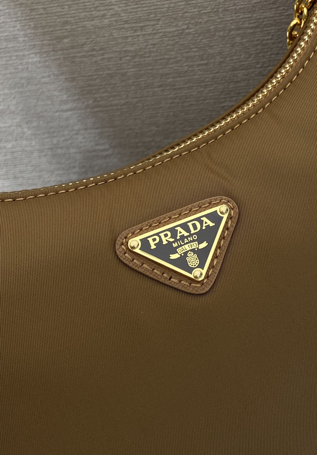 Prada Nylon Hobo Bag-1BH204-22*12*6CM